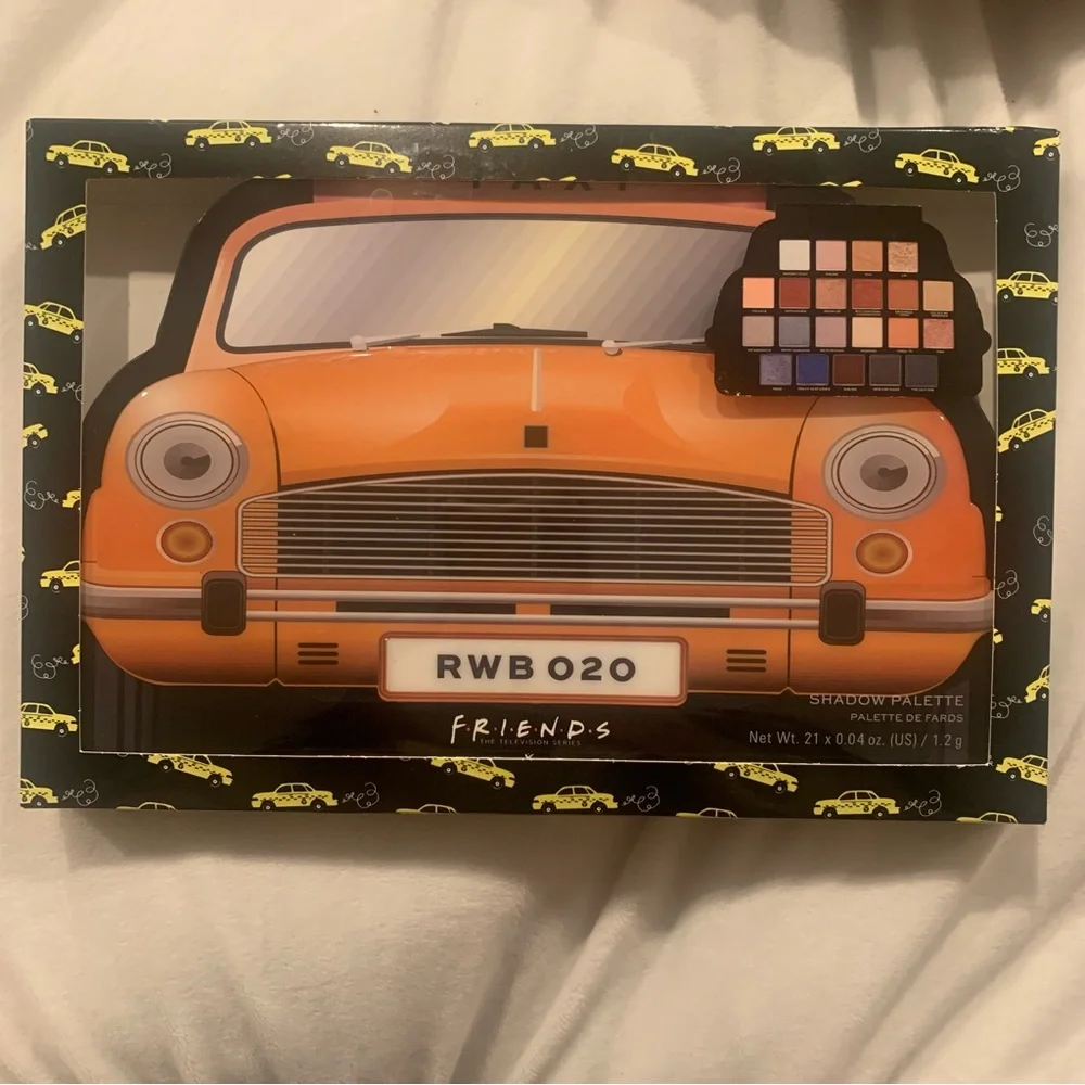 Makeup Revolution X Friends Take a Drive Shadow Palette